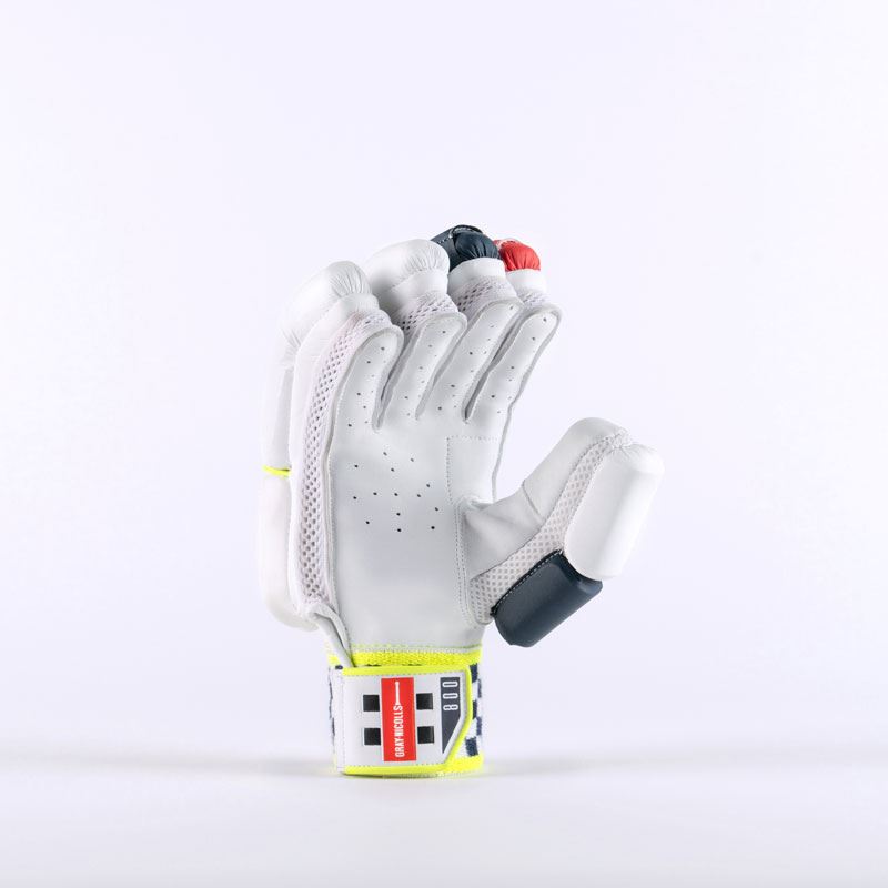 Gray-Nicolls Hypernova 800 Batting Gloves — product detail view 4