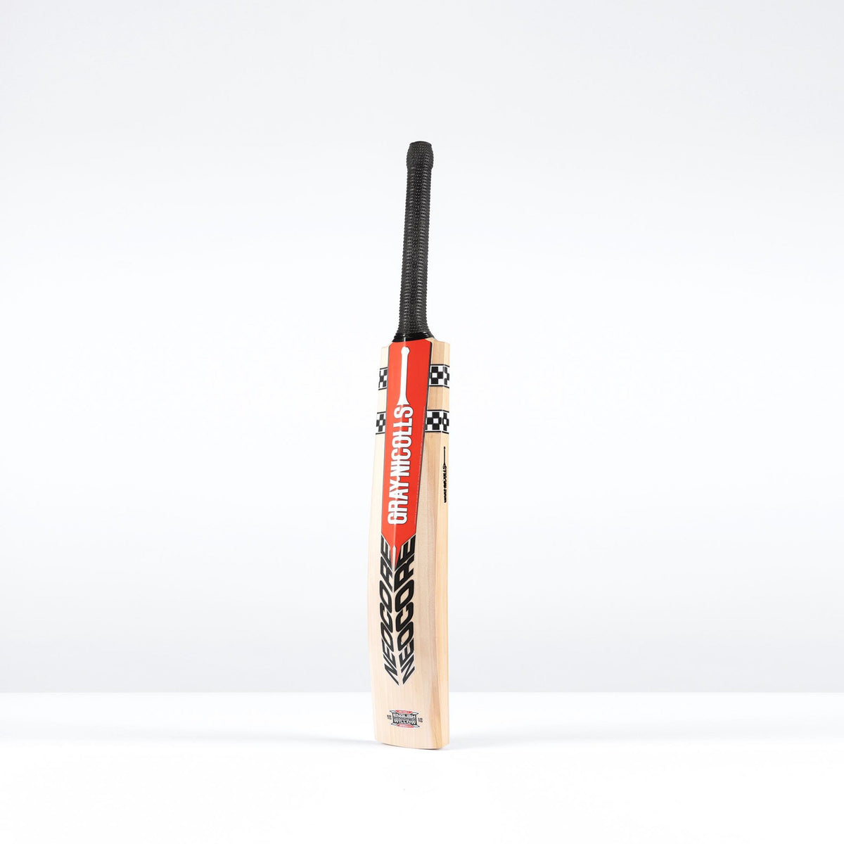 Gray-Nicolls Neocore 500 Cricket Bat — product detail view 2