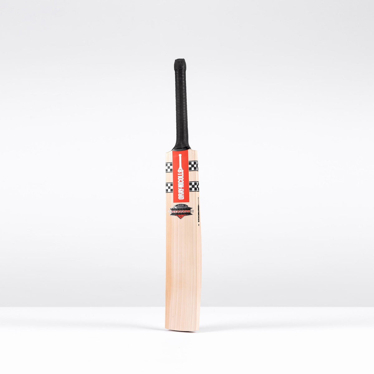 Gray-Nicolls Neocore 500 Cricket Bat — product detail view 6